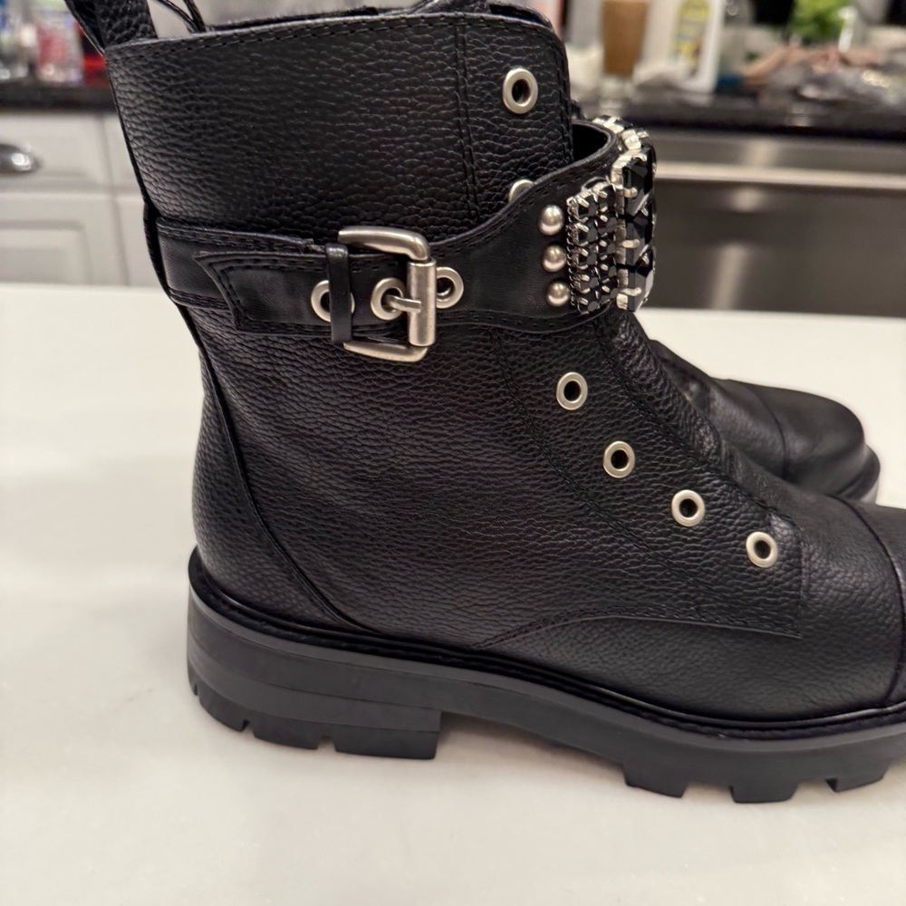 Karl Lagerfeld Maeva Women’s Embellished Black Leather Combat Boot Zip Up Sz 8 - Picture 5 of 10